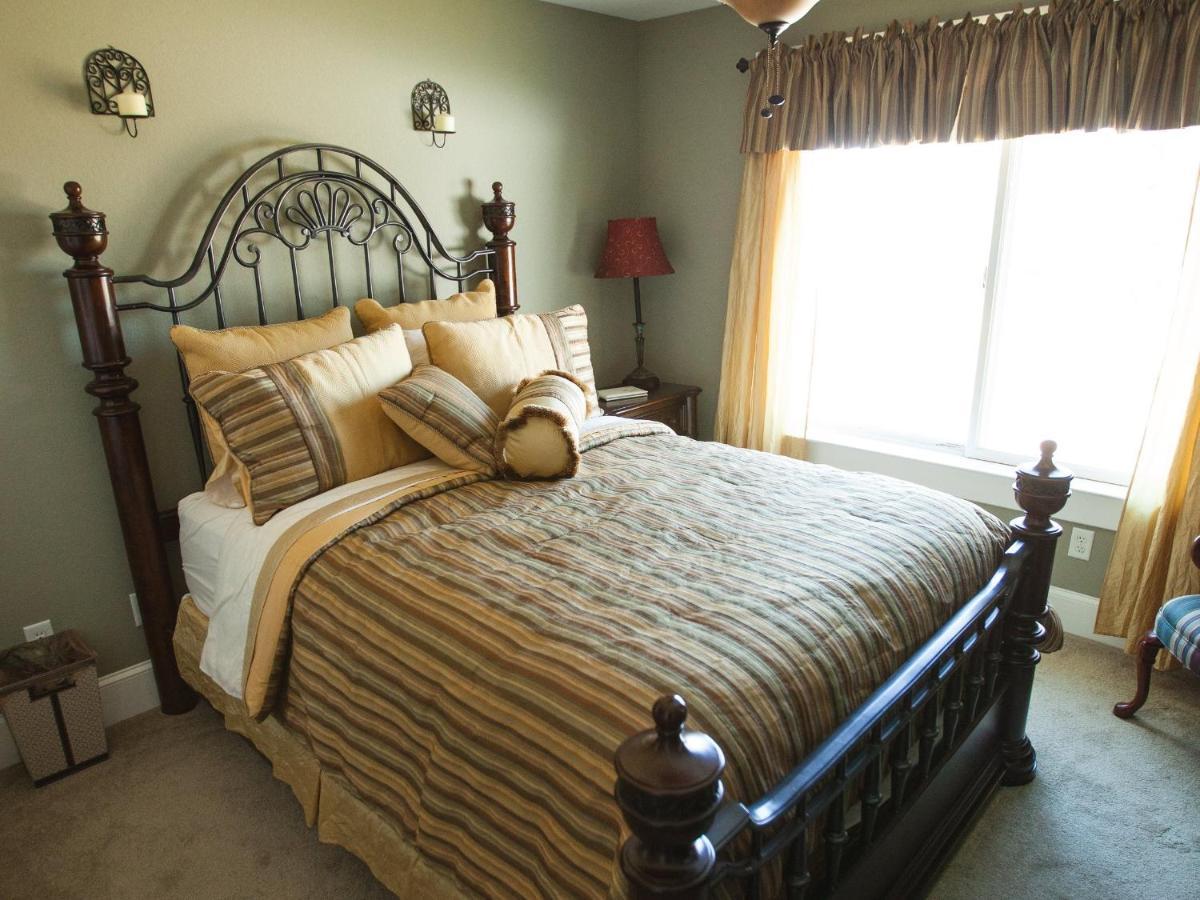 Bed and Breakfast Bay Tree Manor Seaford Екстер'єр фото
